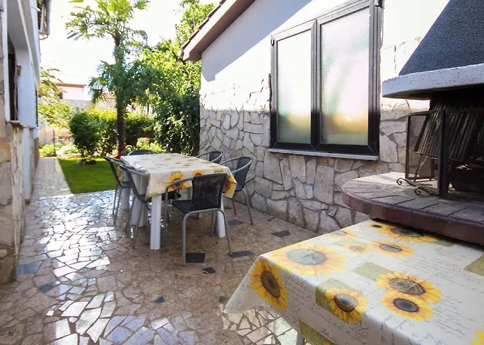 With Parking Space - 7033 Appartement