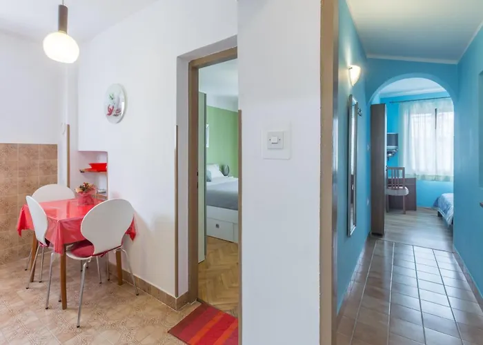 With Parking Space - 7033 Appartement